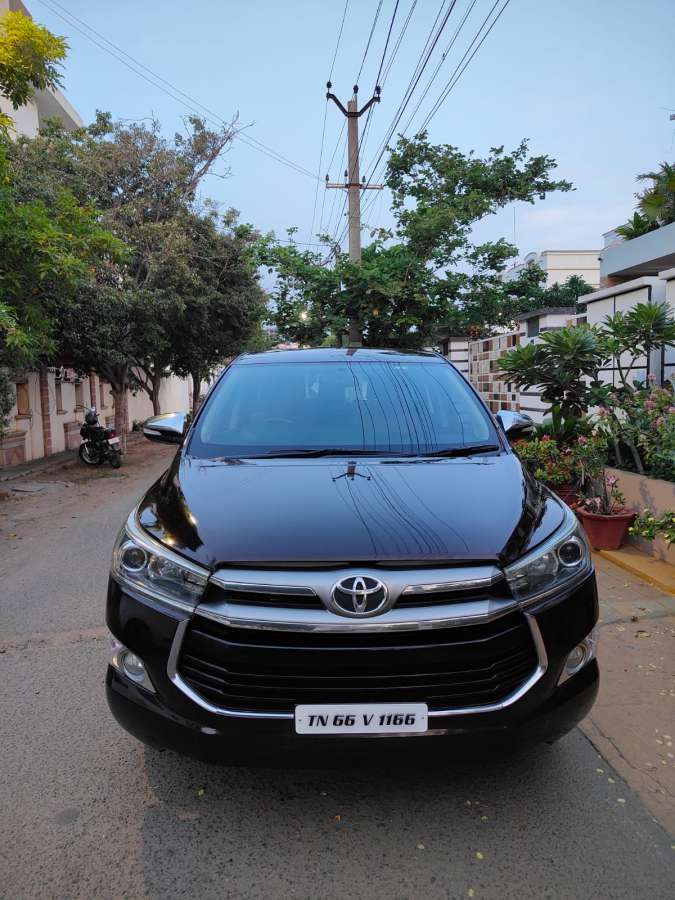 Toyota Innova Crysta 2.8 ZX AT 7 STR