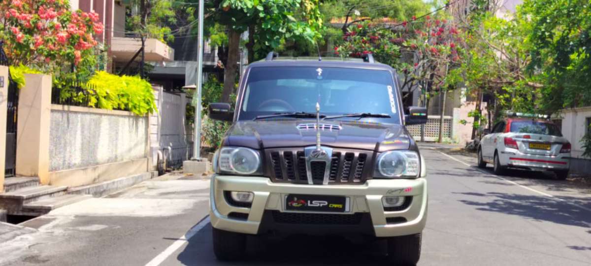 Mahindra Scorpio VLX