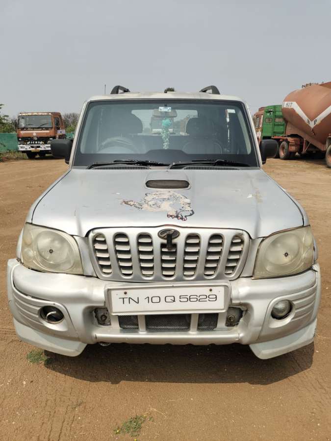 Mahindra Scorpio 2.6 SLX