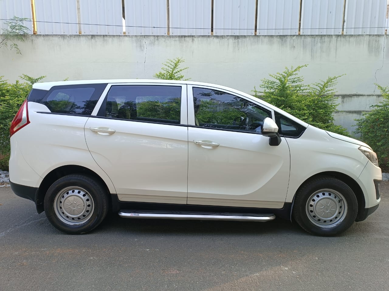 Mahindra Marazzo M2 7Str
