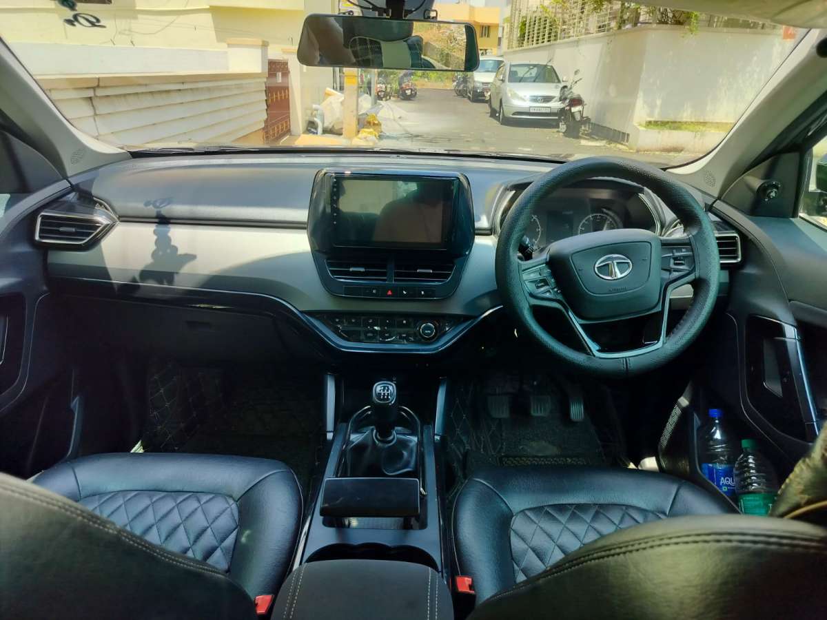 Tata Safari - Image 4