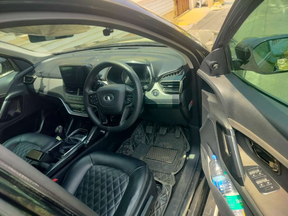 Tata Safari - Image 5