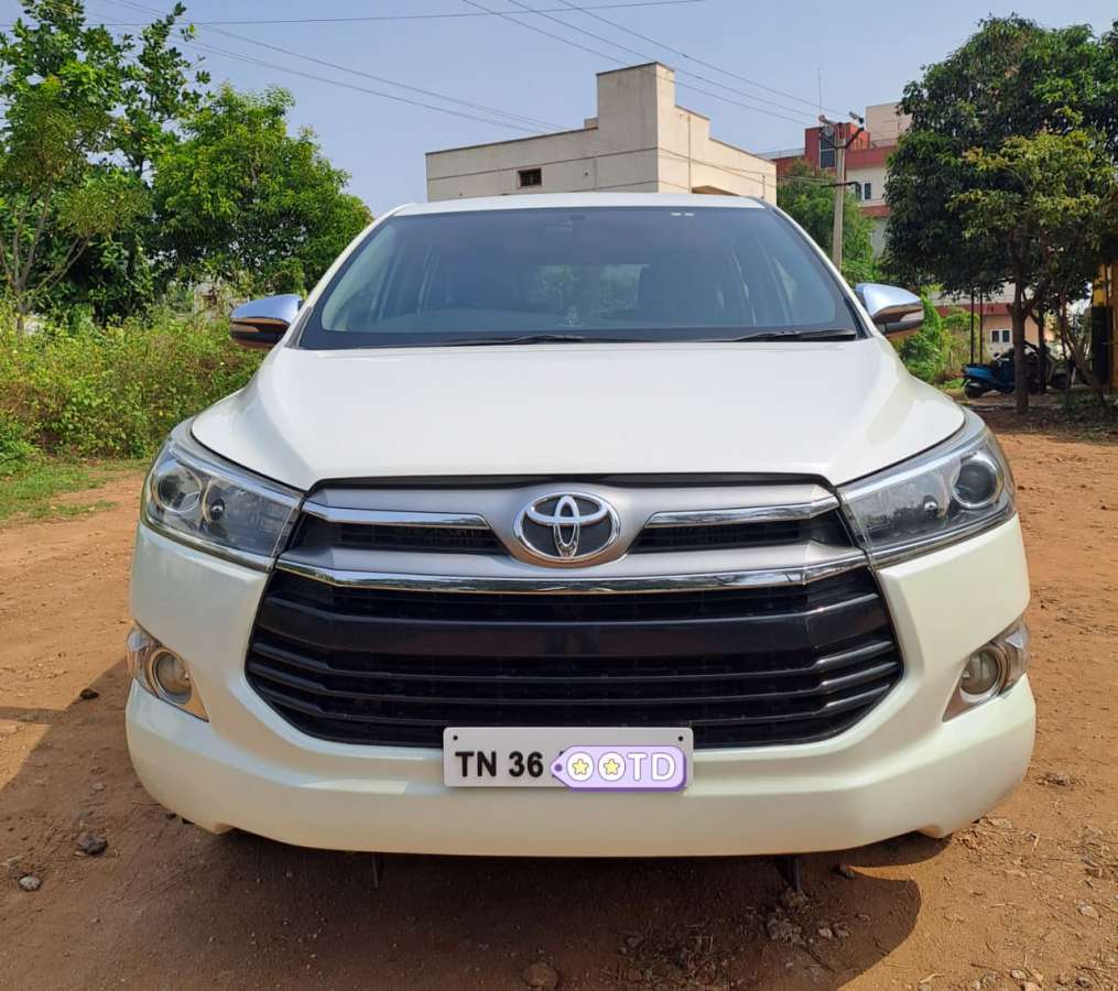 Toyota Innova Crysta 2.4 ZX 7 STR