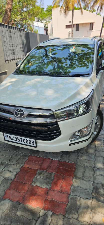 Toyota Innova Crysta 2.4 ZX 7 STR