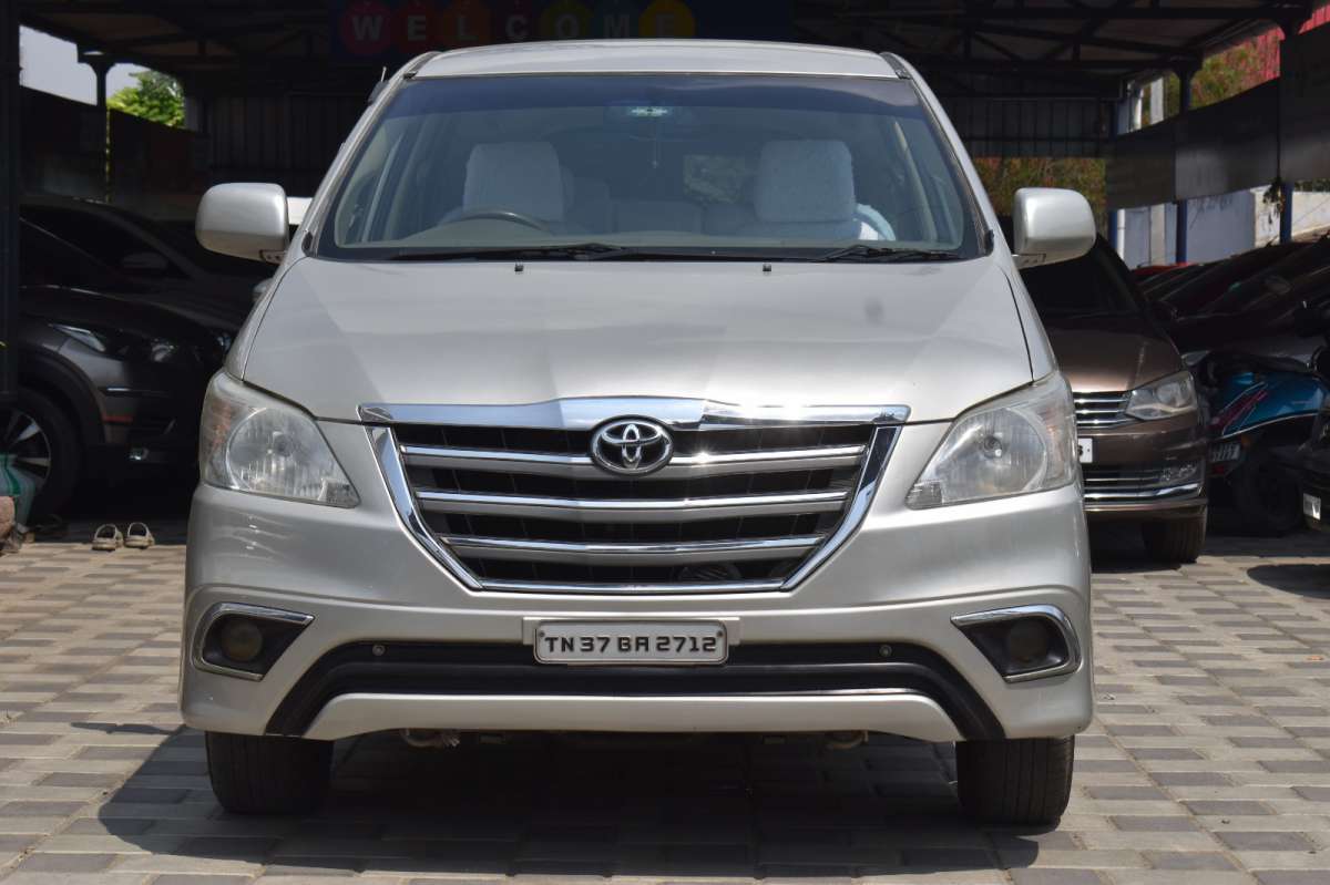 Toyota Innova 2.0 V Toyota Innova 2.0 V