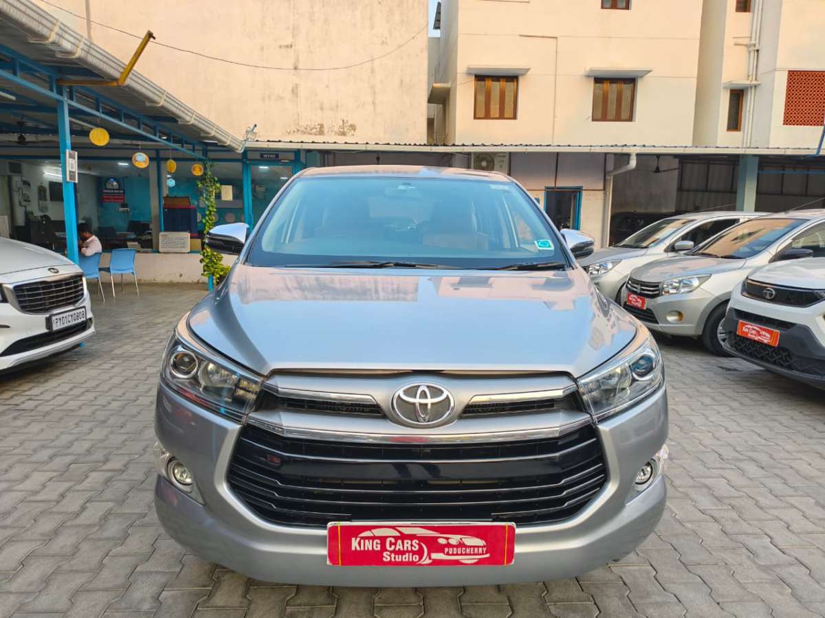 Toyota Innova Crysta 2.8 Z