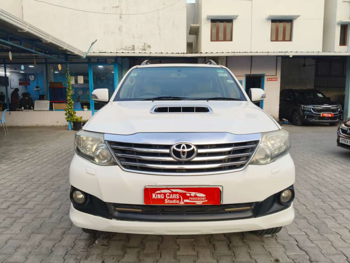Toyota Fortuner 4X2 4 Speed AT