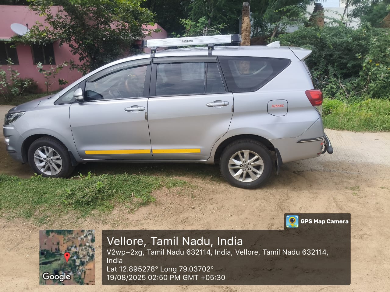 Toyota Innova Crysta 2.4 G MT 8 STR Toyota Innova Crysta 2.4 G MT 8 STR