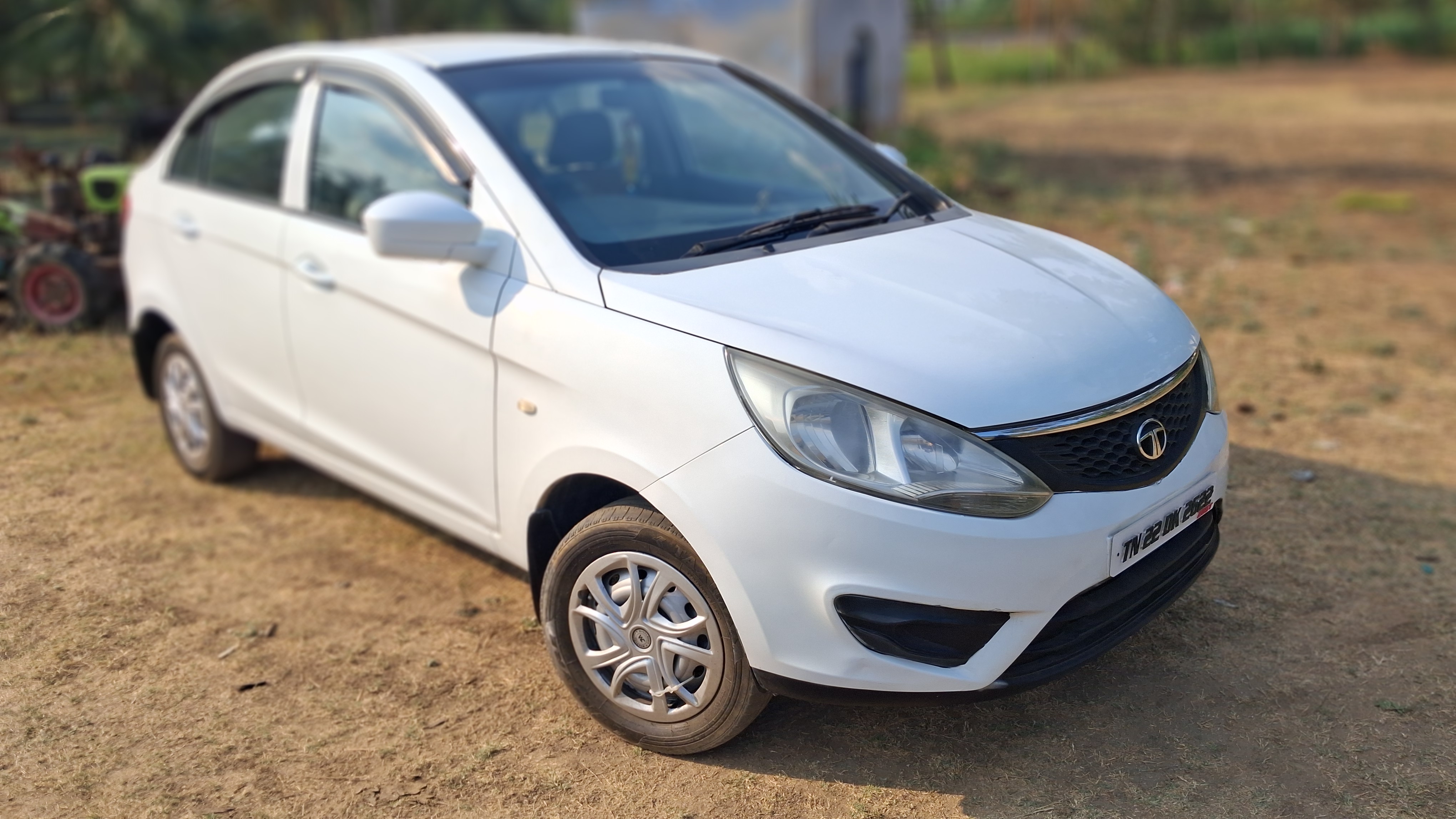 Tata Zest XE Quadrajet 75 PS BSIV