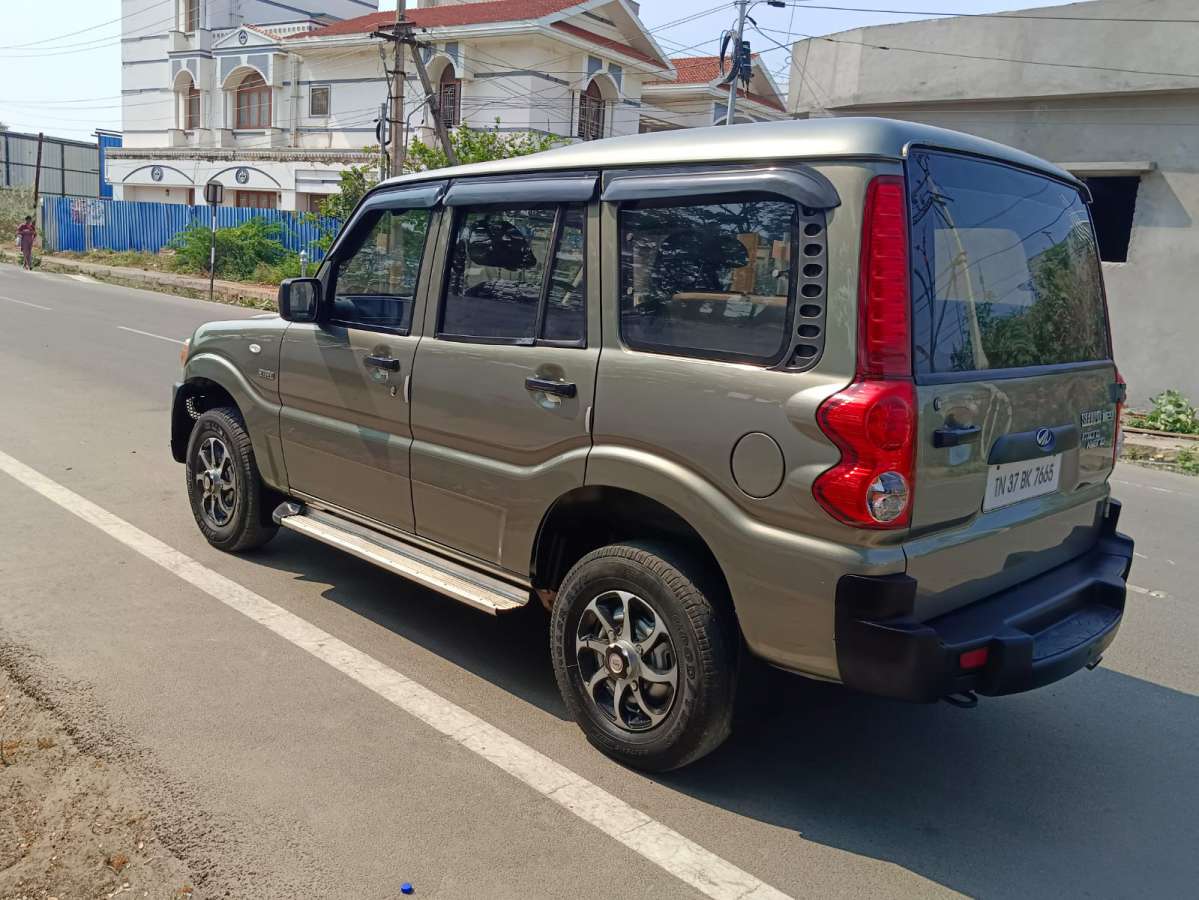 Mahindra Scorpio - Image 2