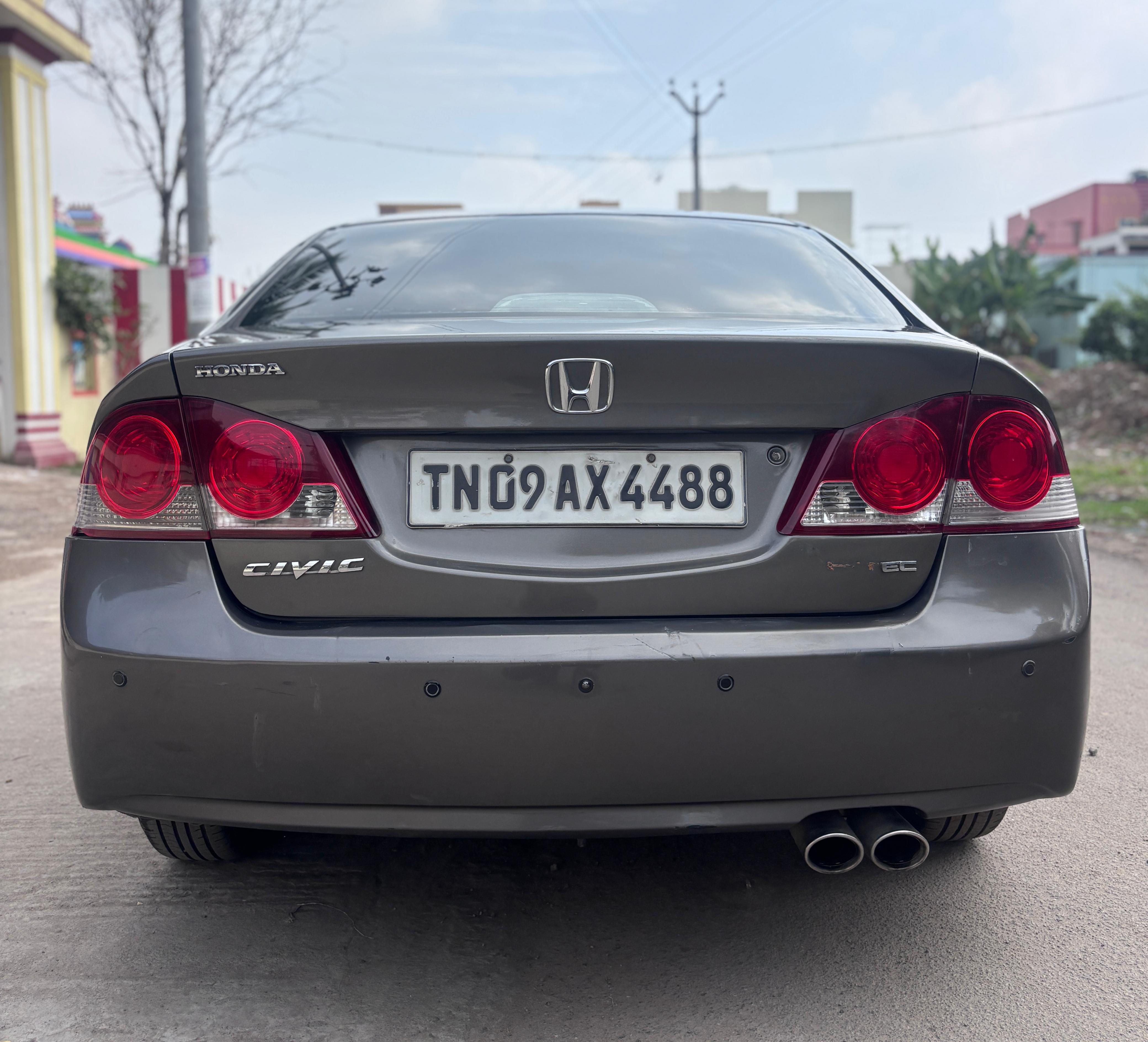 Honda Civic - Image 10