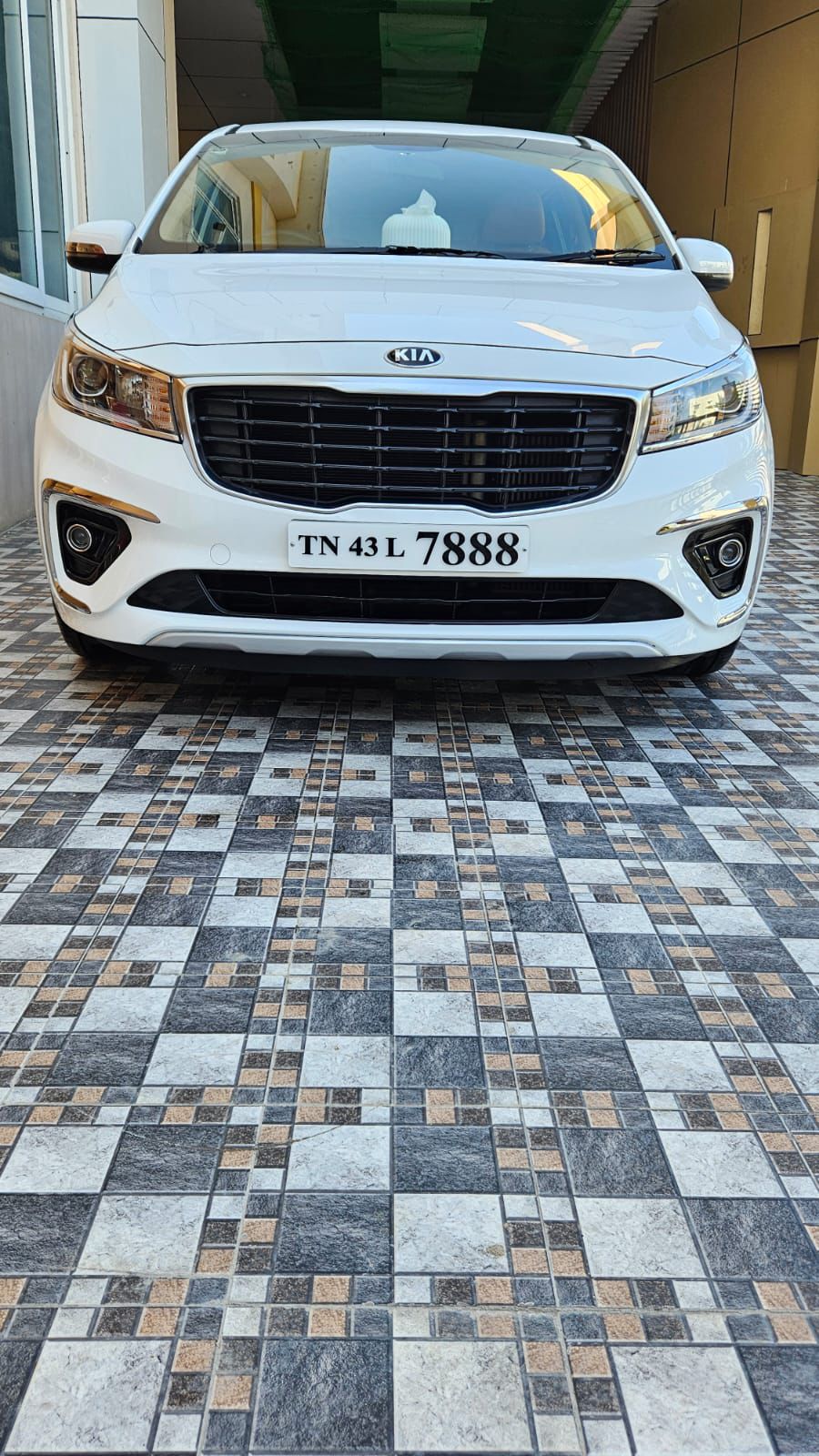 Kia Carnivel Kia Carnivel