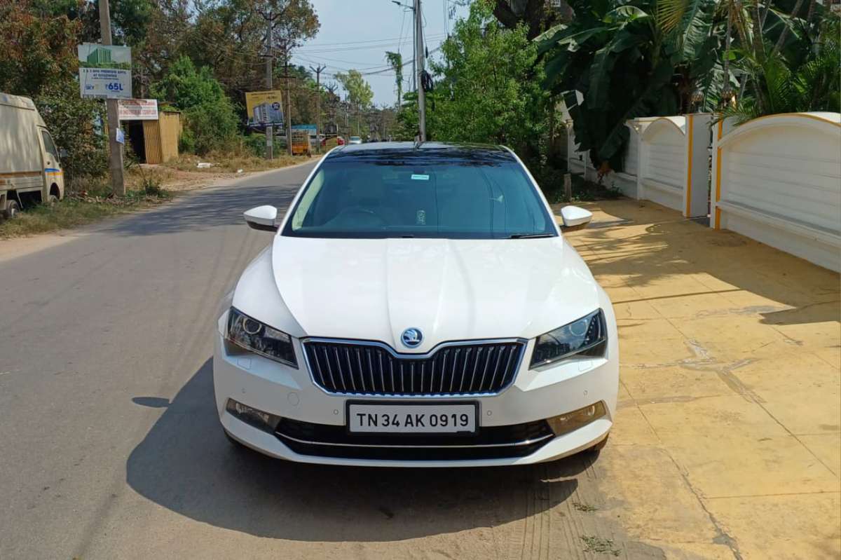 Skoda Superb 2.0 TDI L&K AT