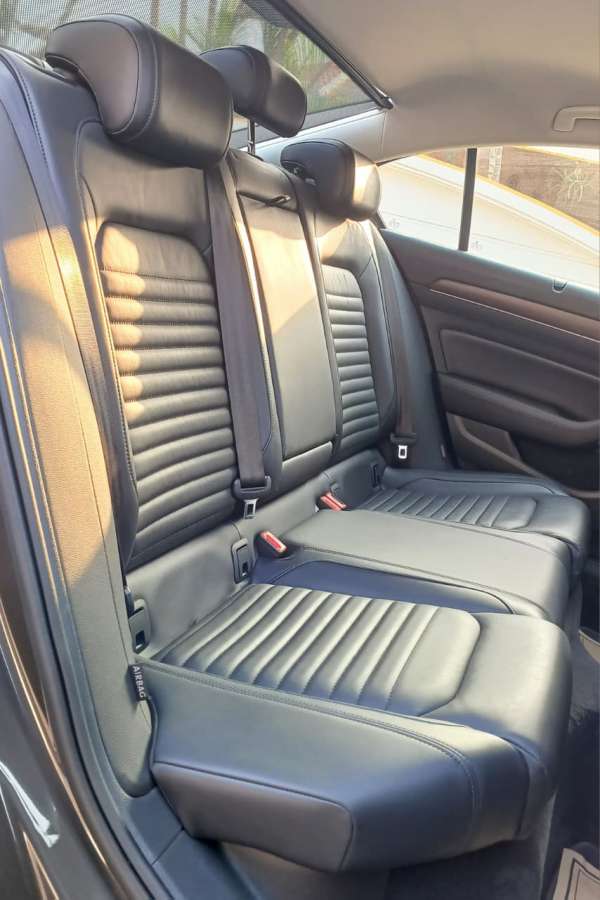 Volkswagen Passat - Image 4