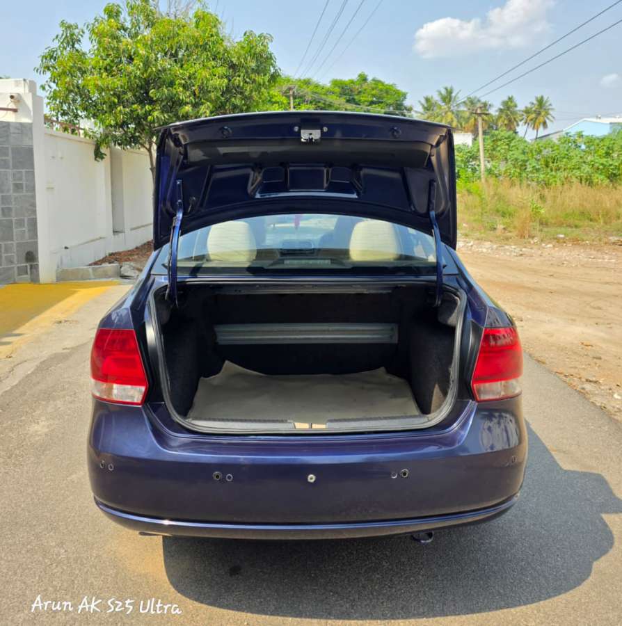 Volkswagen Vento - Image 14