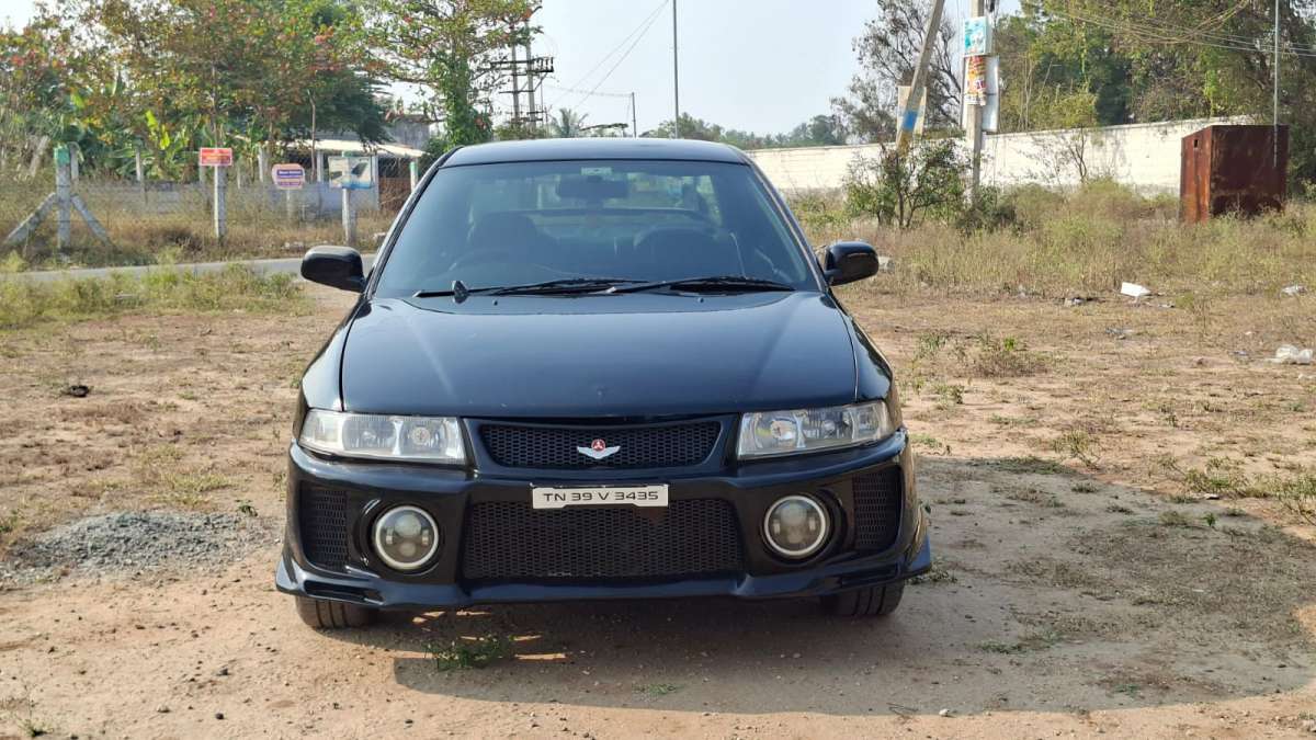 Mitsubishi Lancer GLXD