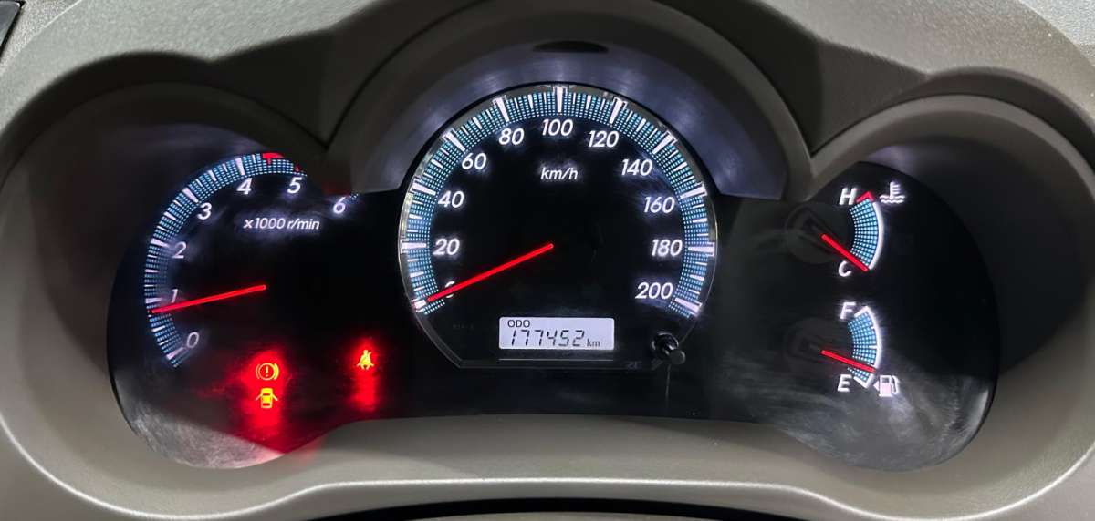 Toyota Fortuner - Image 2