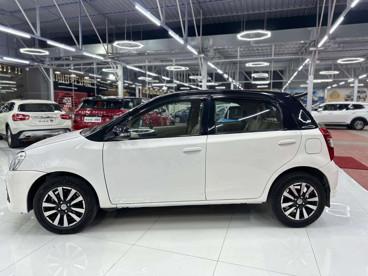 Toyota Etios Liva - Image 7