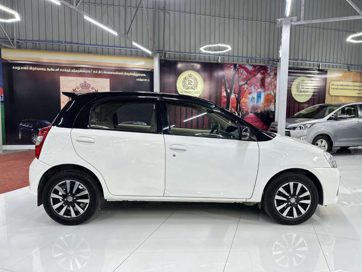 Toyota Etios Liva - Image 6