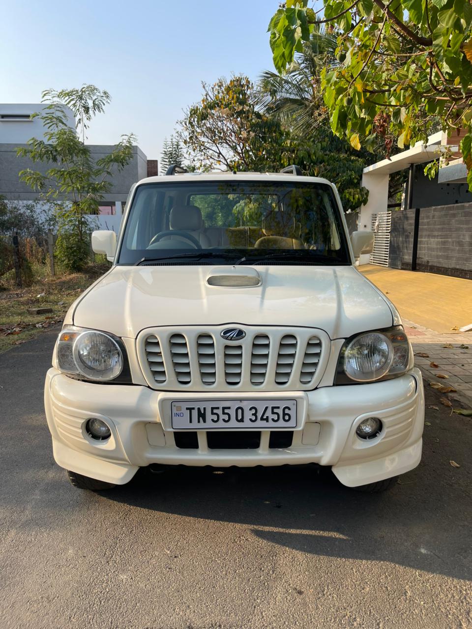 Mahindra Scorpio 2.6 Turbo 7 STR