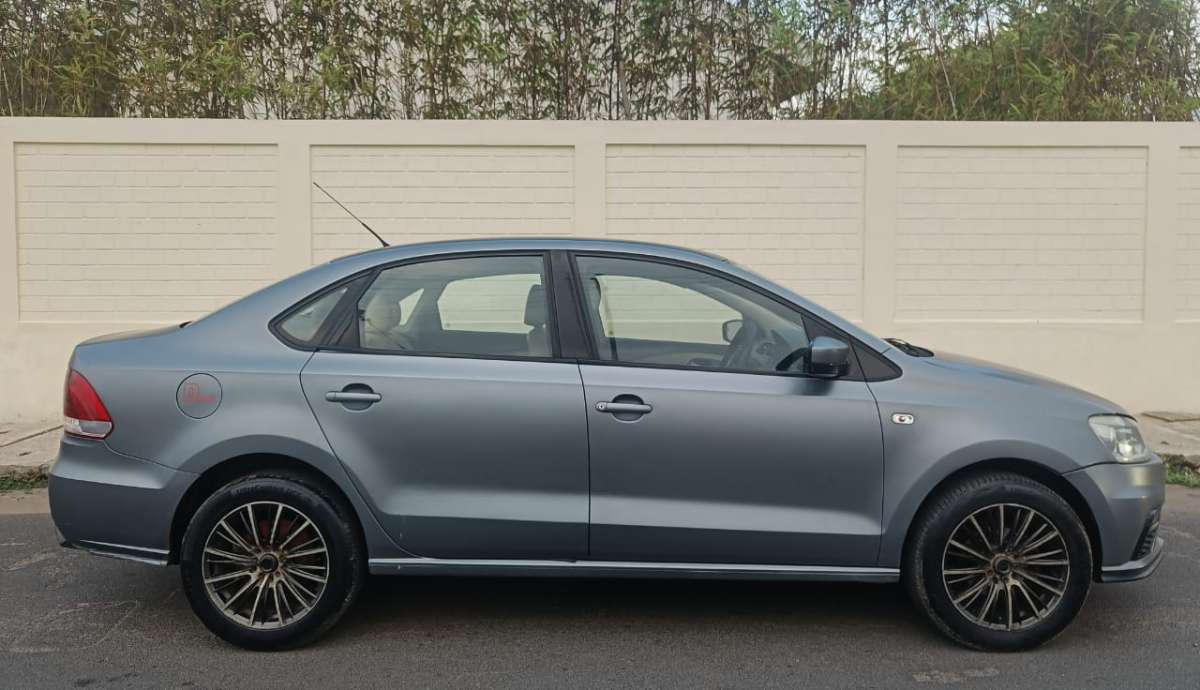 Volkswagen Vento - Image 2