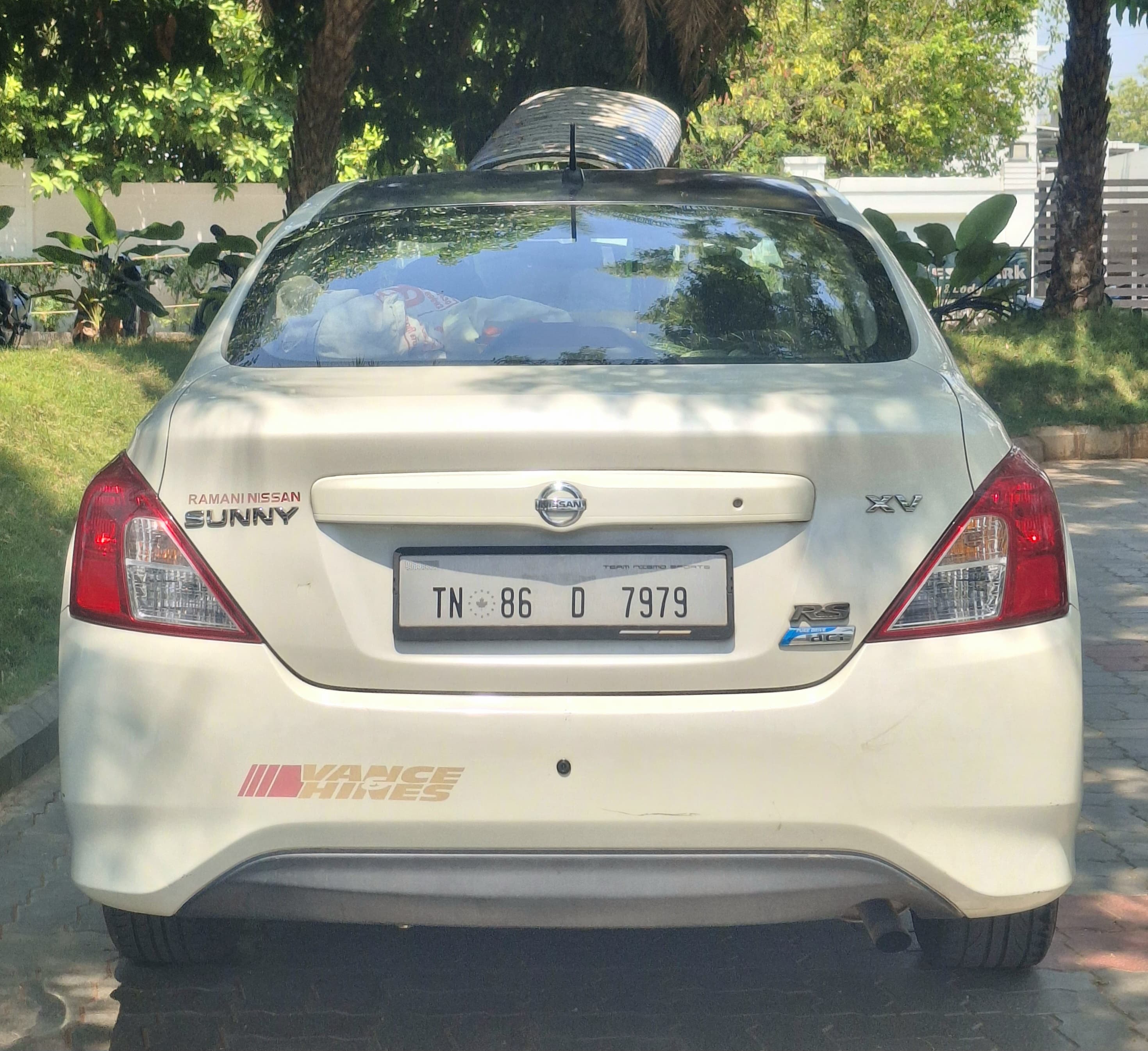 Nissan Sunny - Image 2