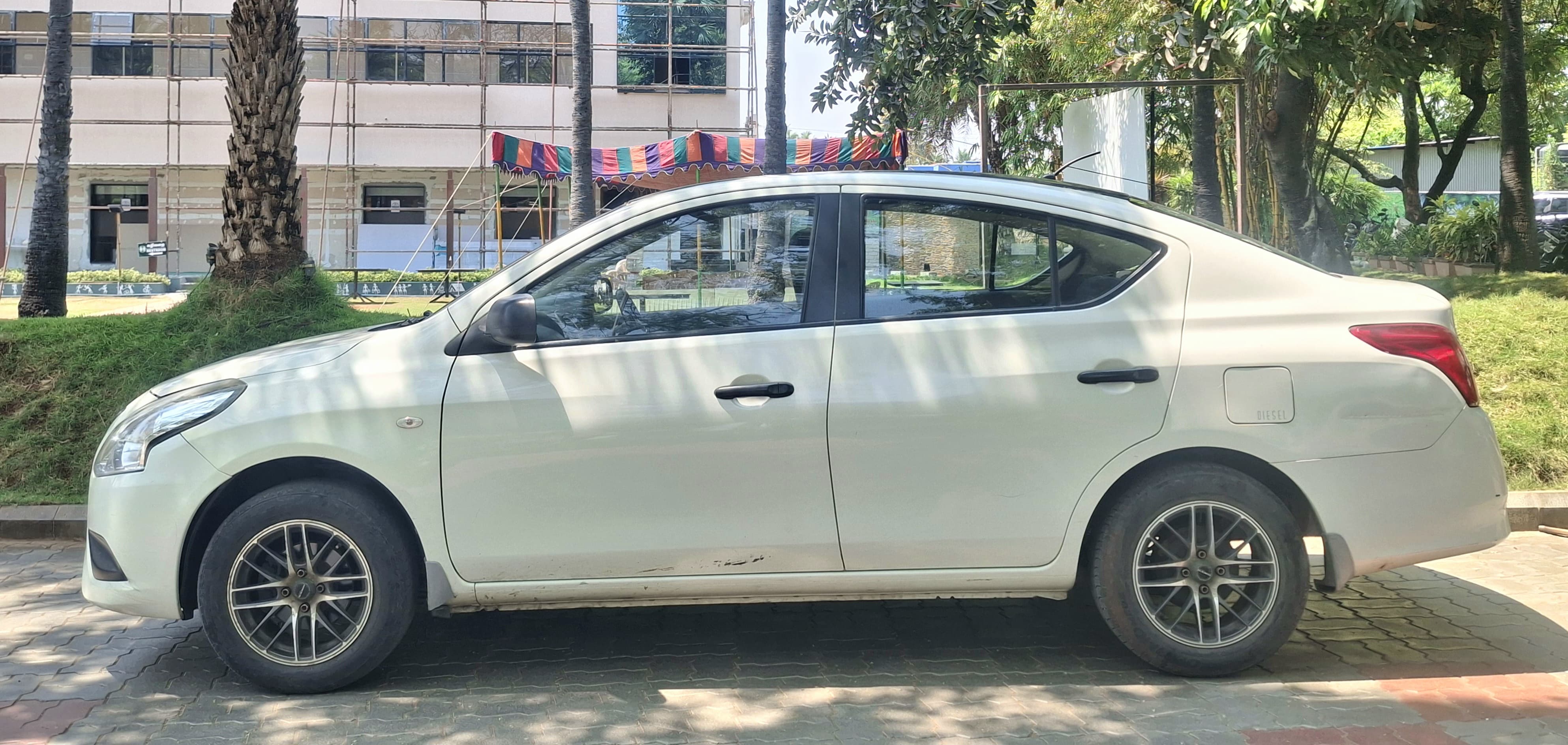 Nissan Sunny - Image 3