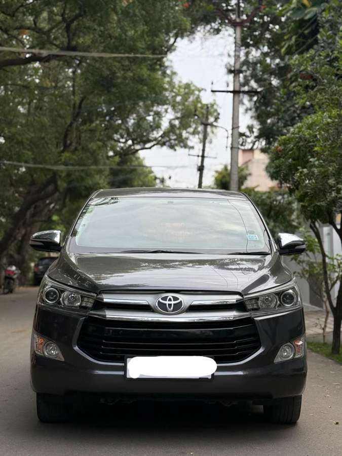 Toyota Innova Crysta 2.8 Z