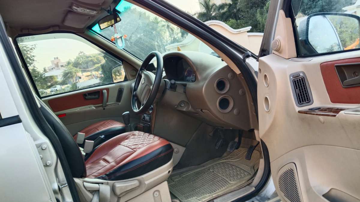 Tata Safari - Image 5