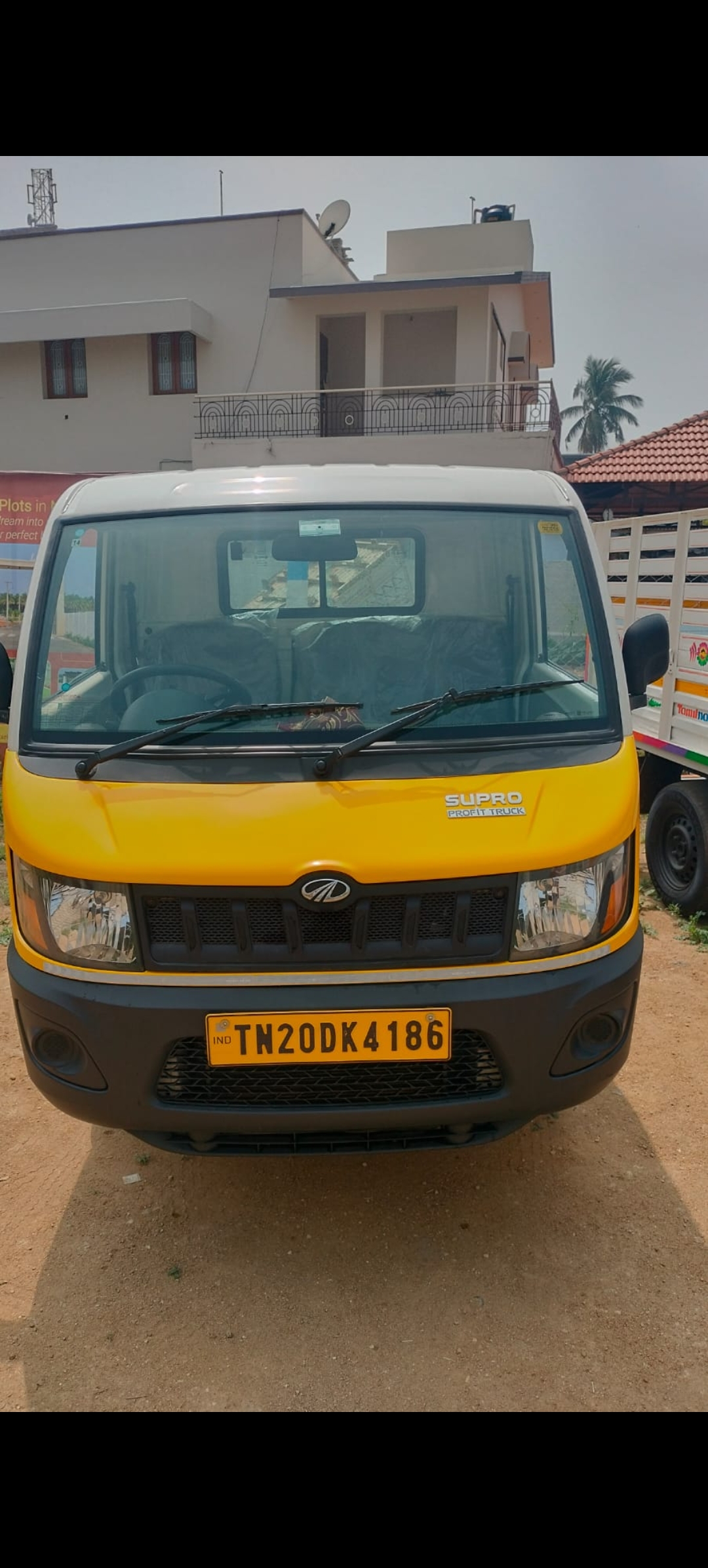 Mahindra Supro Mini Truck