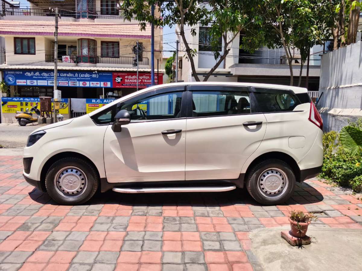 Mahindra Marazzo - Image 5
