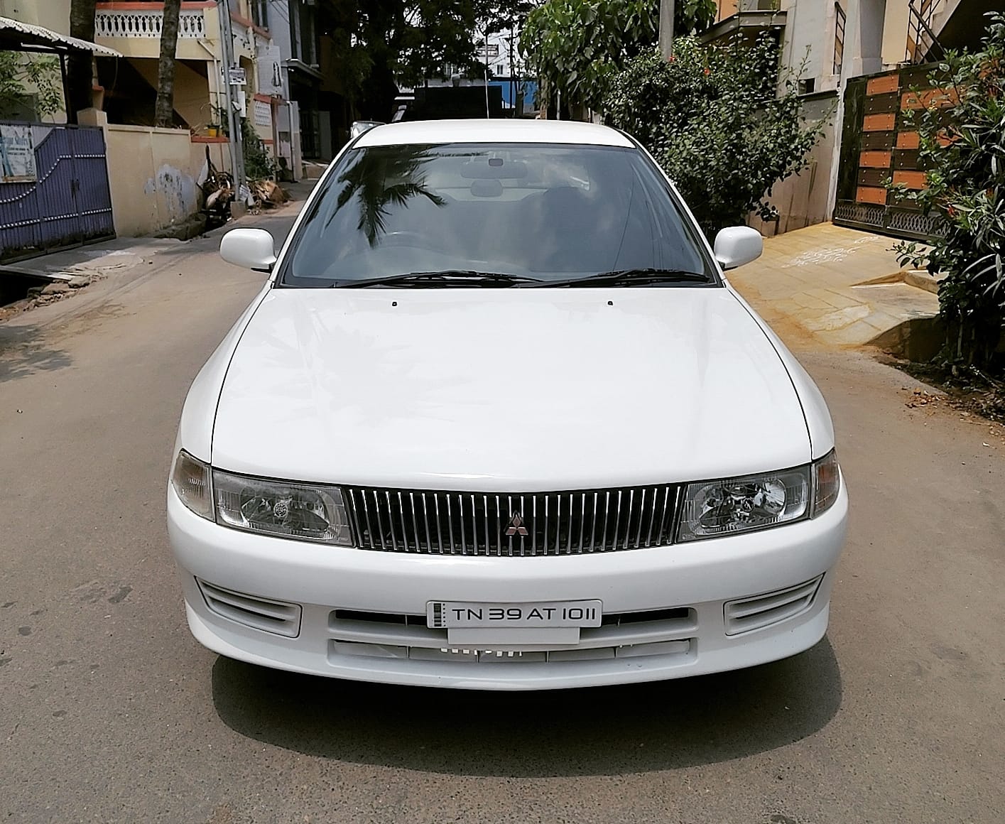 Mitsubishi Lancer LXD 2.0