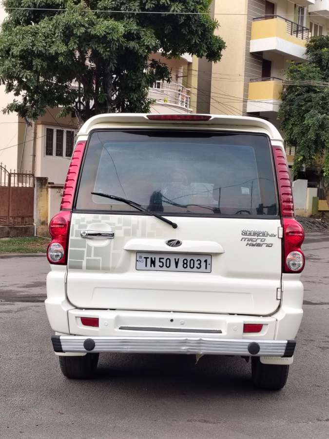 Mahindra Scorpio - Image 4