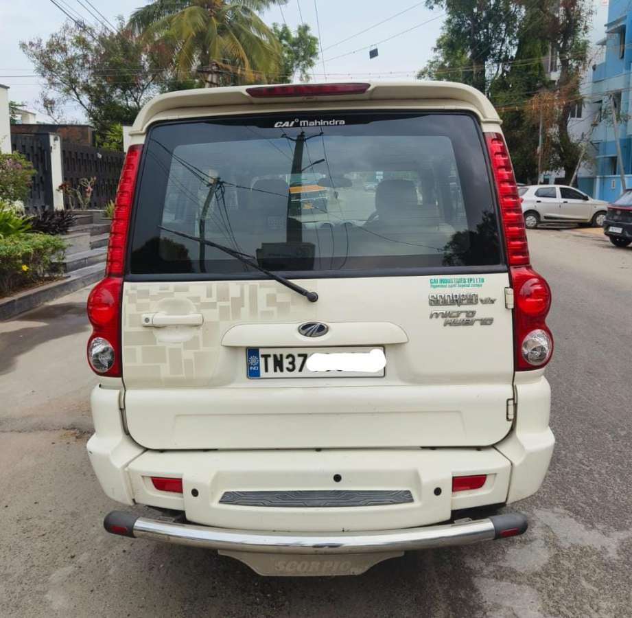 Mahindra Scorpio - Image 4