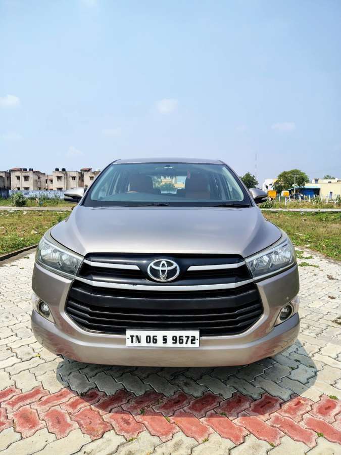 Toyota Innova Crysta 2.4 GX 7 STR