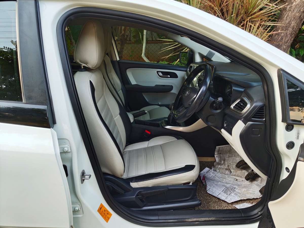 Tata Altroz - Image 2