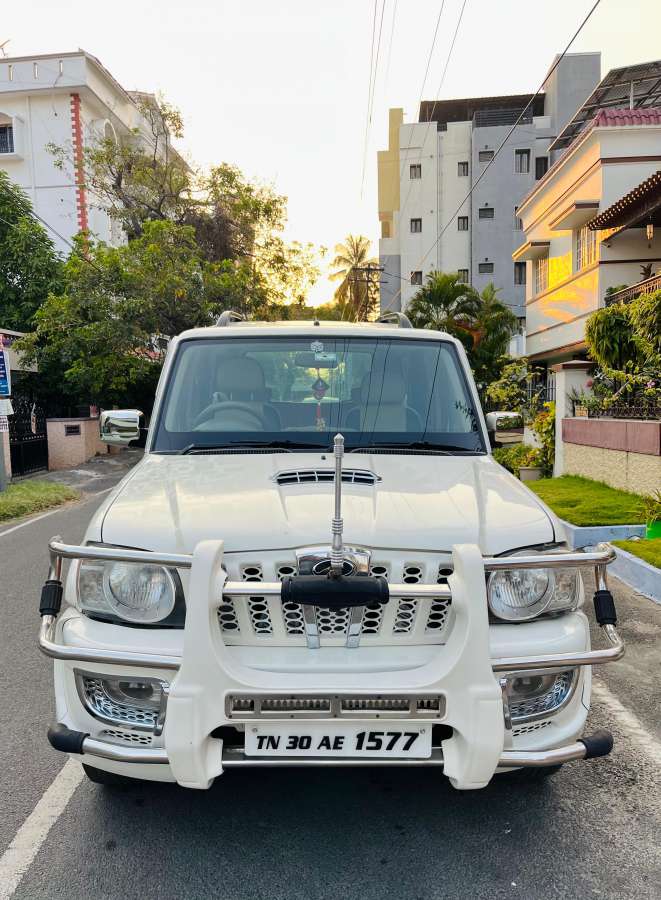 Mahindra Scorpio VLX