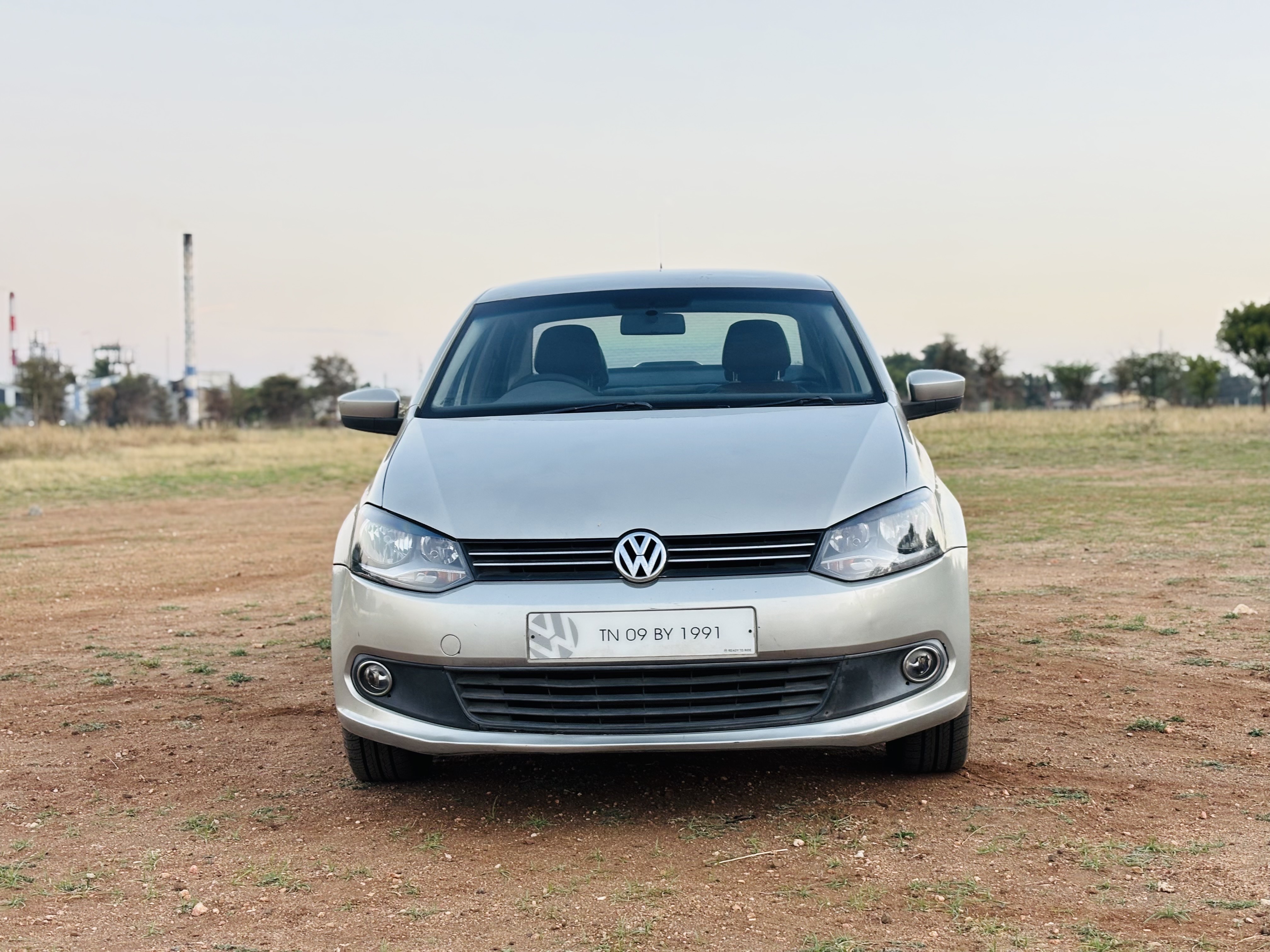Volkswagen Vento Highline AT Volkswagen Vento Highline AT