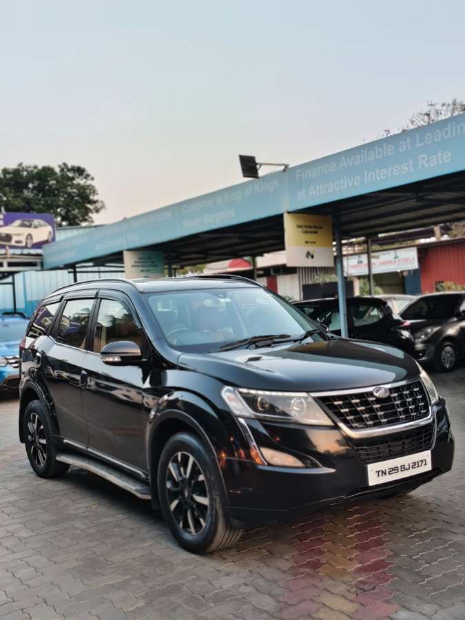 Mahindra XUV500 - Image 2