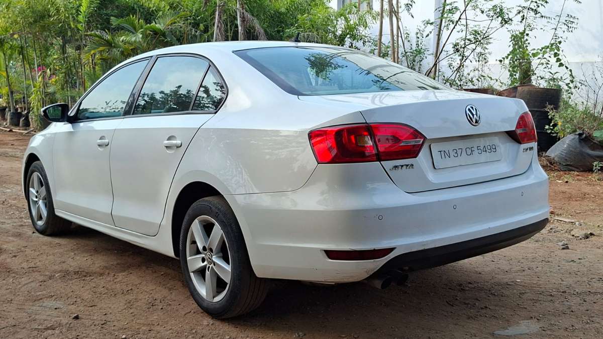 Volkswagen Jetta - Image 3