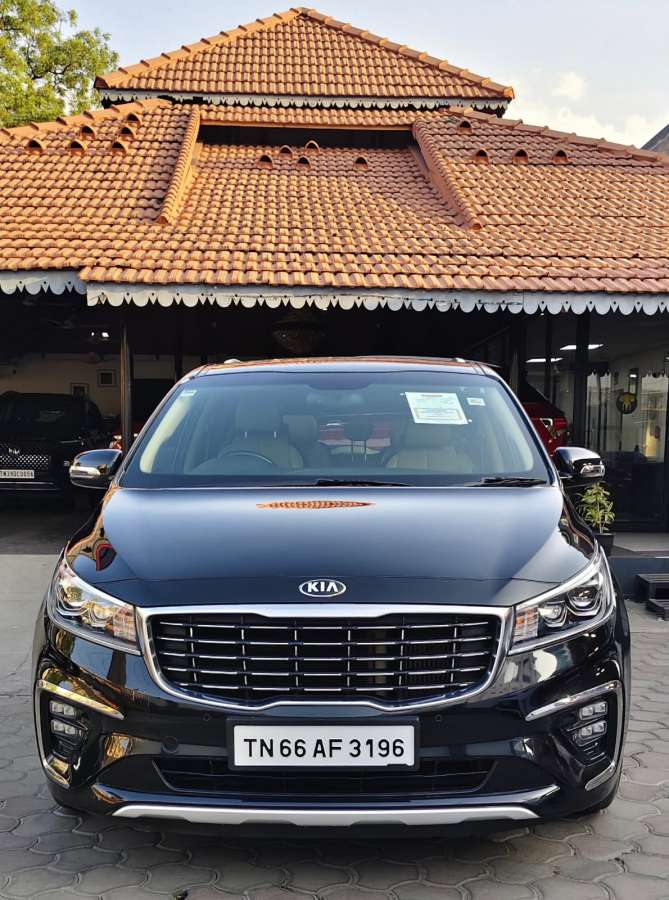 Kia Carnival Limousine