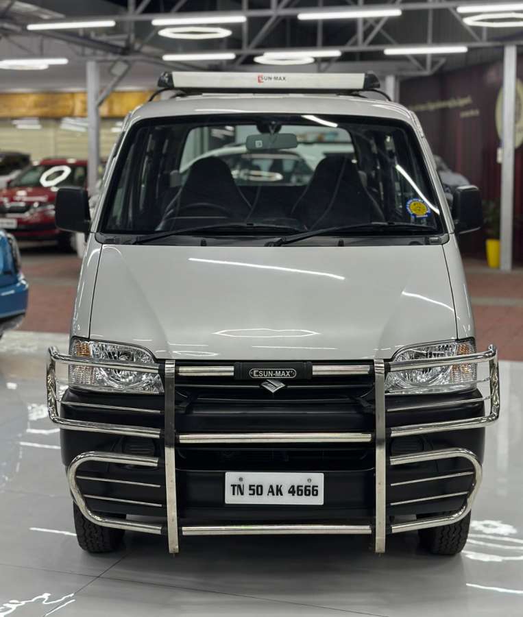 Maruti Suzuki Eeco 5 STR Ac