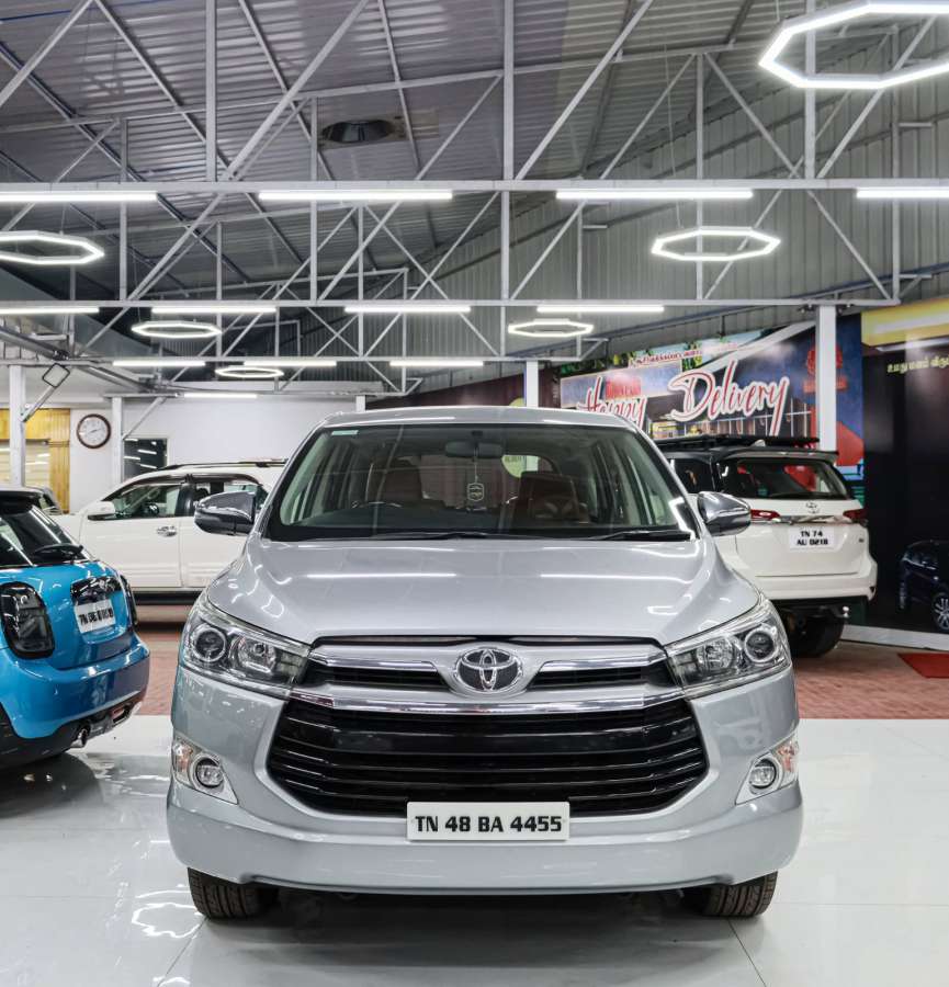 Toyota Innova Crysta 2.8 Z