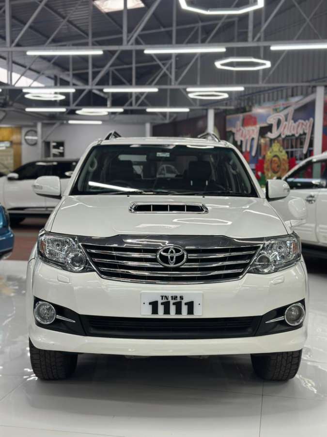 Toyota Fortuner 3.0 4X4 MT