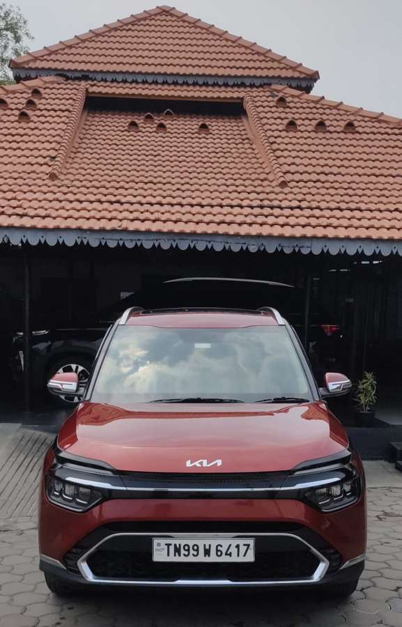 Kia carens Luxury Plus