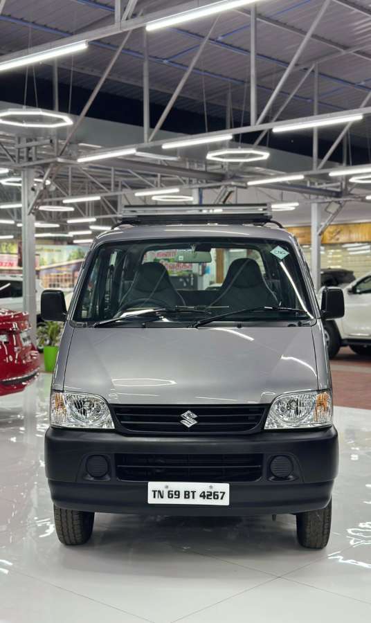 Maruti Suzuki Eeco 5 STR Ac