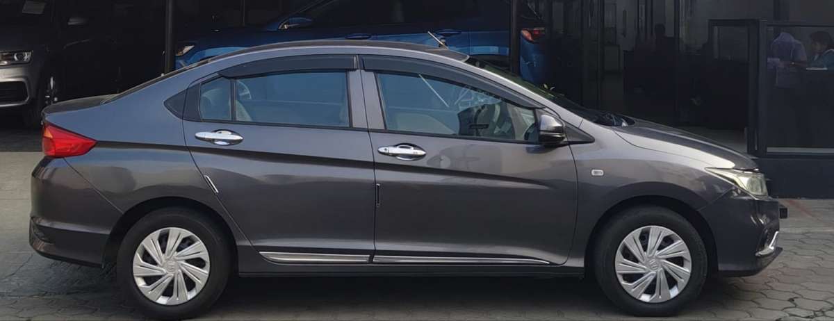 Honda City - Image 2