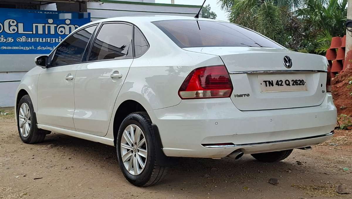 Volkswagen Vento - Image 8