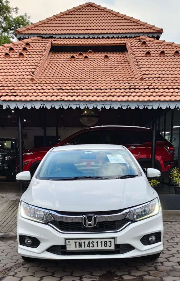 Honda City 1.5 V AT Honda City 1.5 V AT