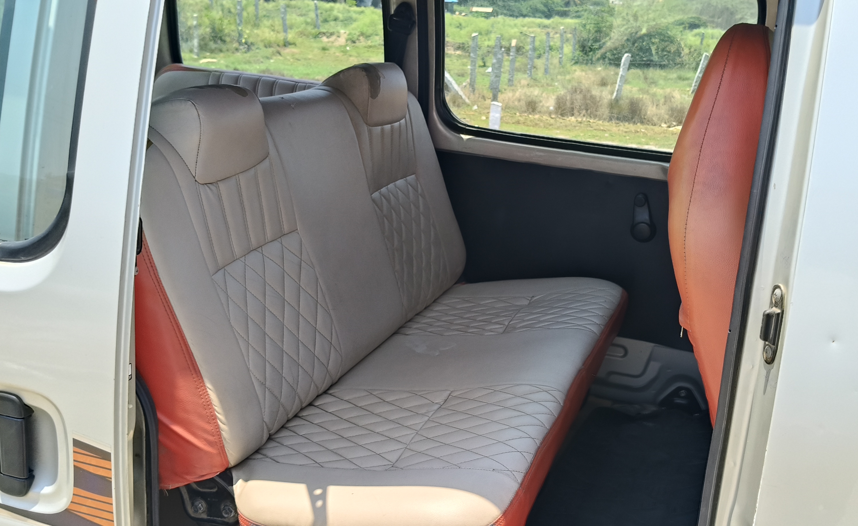 Maruti Suzuki Eeco - Image 9